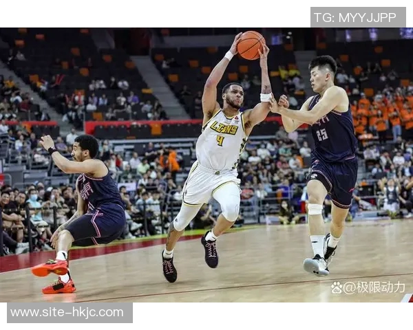 广厦卫冕梦碎辽宁展现船森风格的十分钟一节CBA精彩对决 广厦卫冕梦碎辽宁展现船森风格的十分钟一节CBA精彩对决